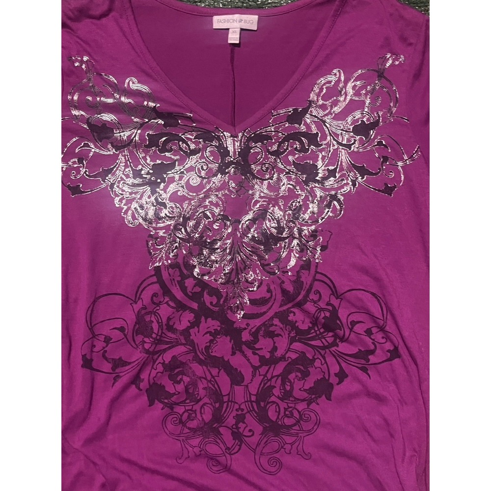 Fashion Bug Purple Graphic Top – Women's - Picture 2 of 3